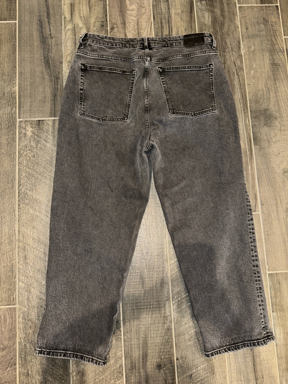 Everlane Curvy Way-High Jeans - Picture 7 of 11